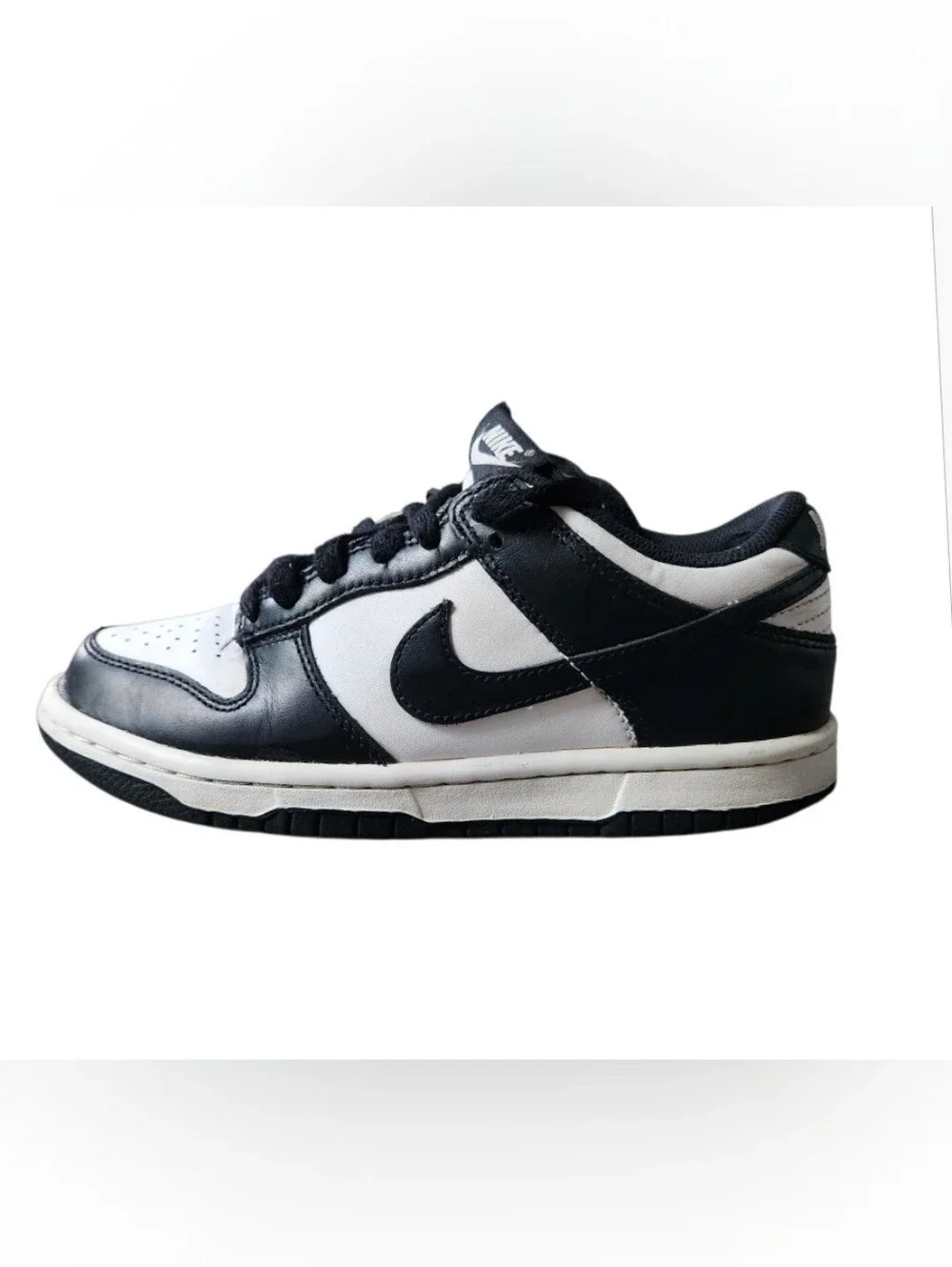 Nike Dunk Low sneakers panda youth size 3.5 athleisure streetwear